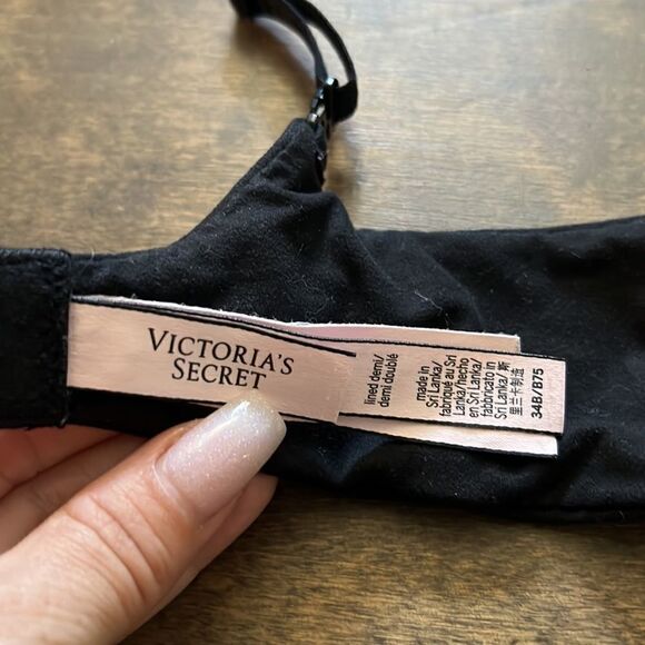 Victorias Secret Body by Victoria lined demi double signature straps  Sz-34B - Picture 6 of 10